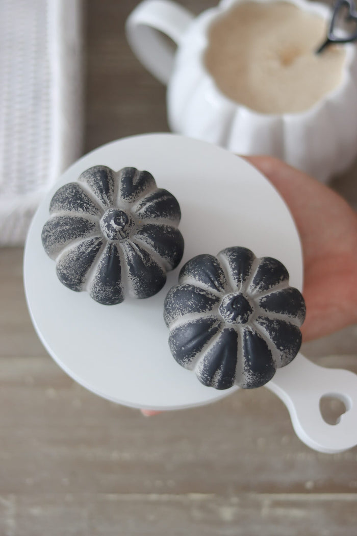 Black Stone Resin Pumpkin - Small 2Pc Set