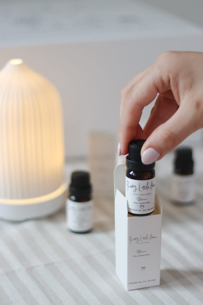 Ceramic Diffuser & Essential Oil Set