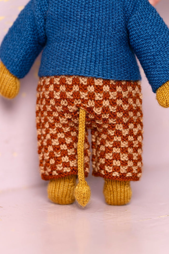 Laine Chez Myrtil: More Seamless Friends to Knit and Love -  | Knitting Book at Michigan Fine Yarns