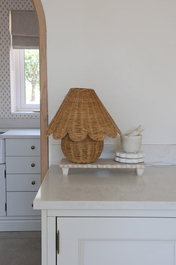 Round Rattan Table Lamp – Scalloped Shade – Natural