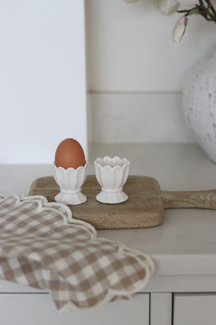 Set of 2 Scalloped Ceramic Egg Cups