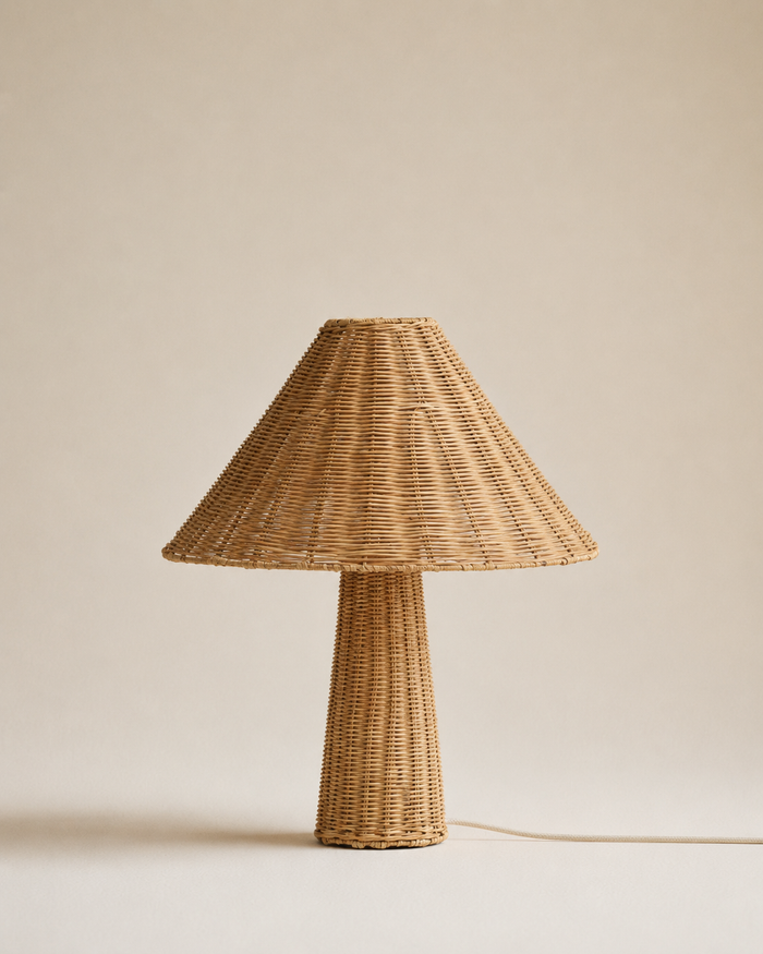 Wide Rattan Table Lamp – Scalloped Shade – Natural
